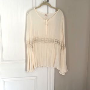 Bell sleeve crochet tunic